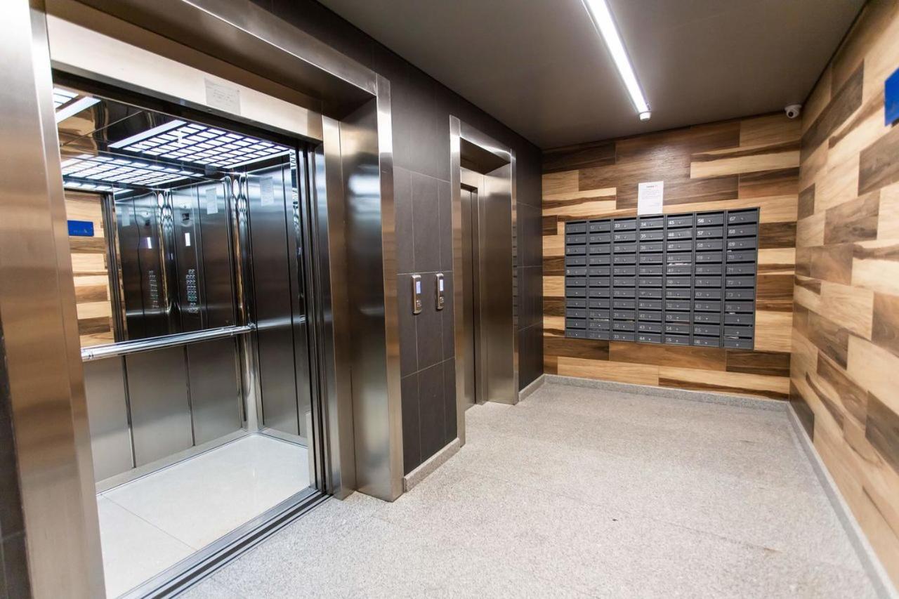 Double Skyhouse Exclusive Apartments Кишинев Екстериор снимка