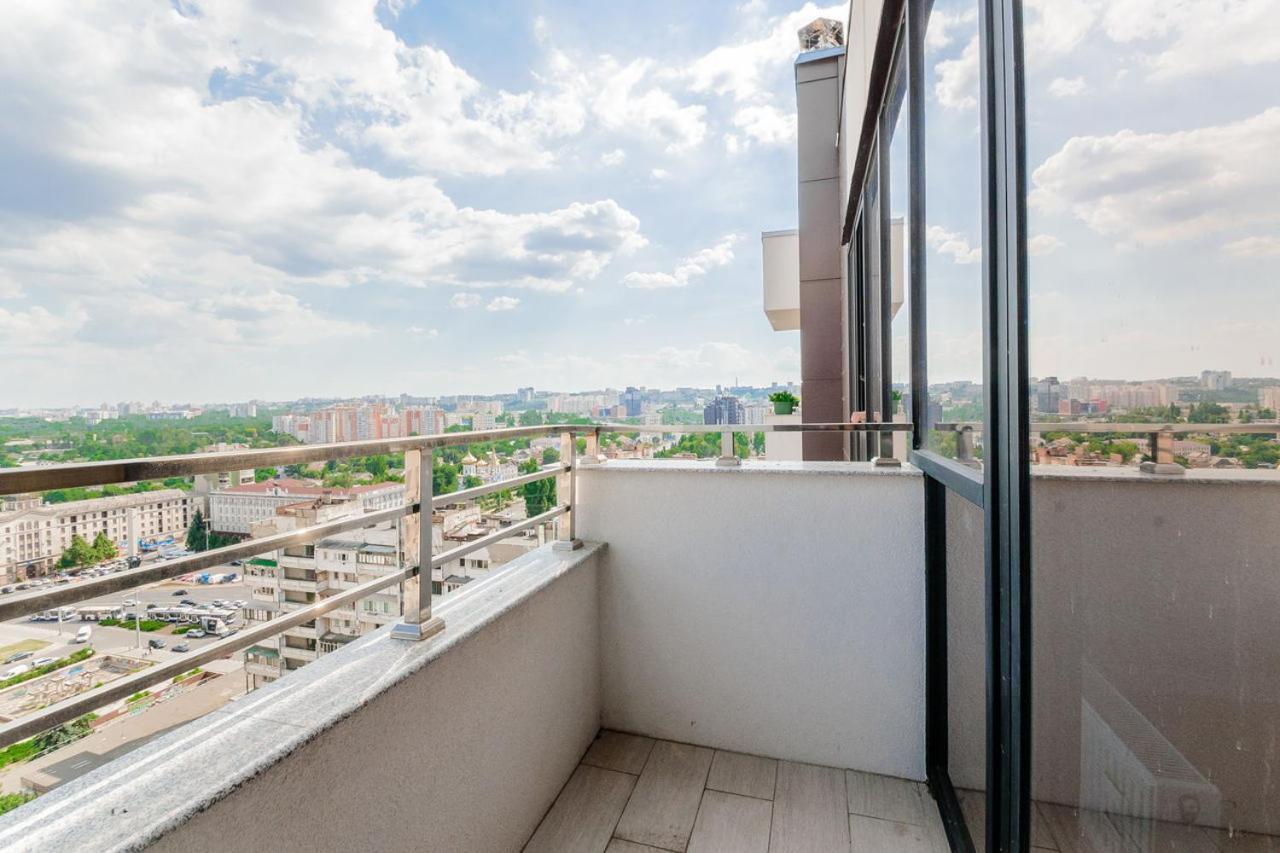 Double Skyhouse Exclusive Apartments Кишинев Екстериор снимка