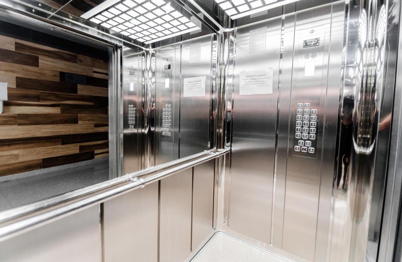 Double Skyhouse Exclusive Apartments Кишинев Екстериор снимка