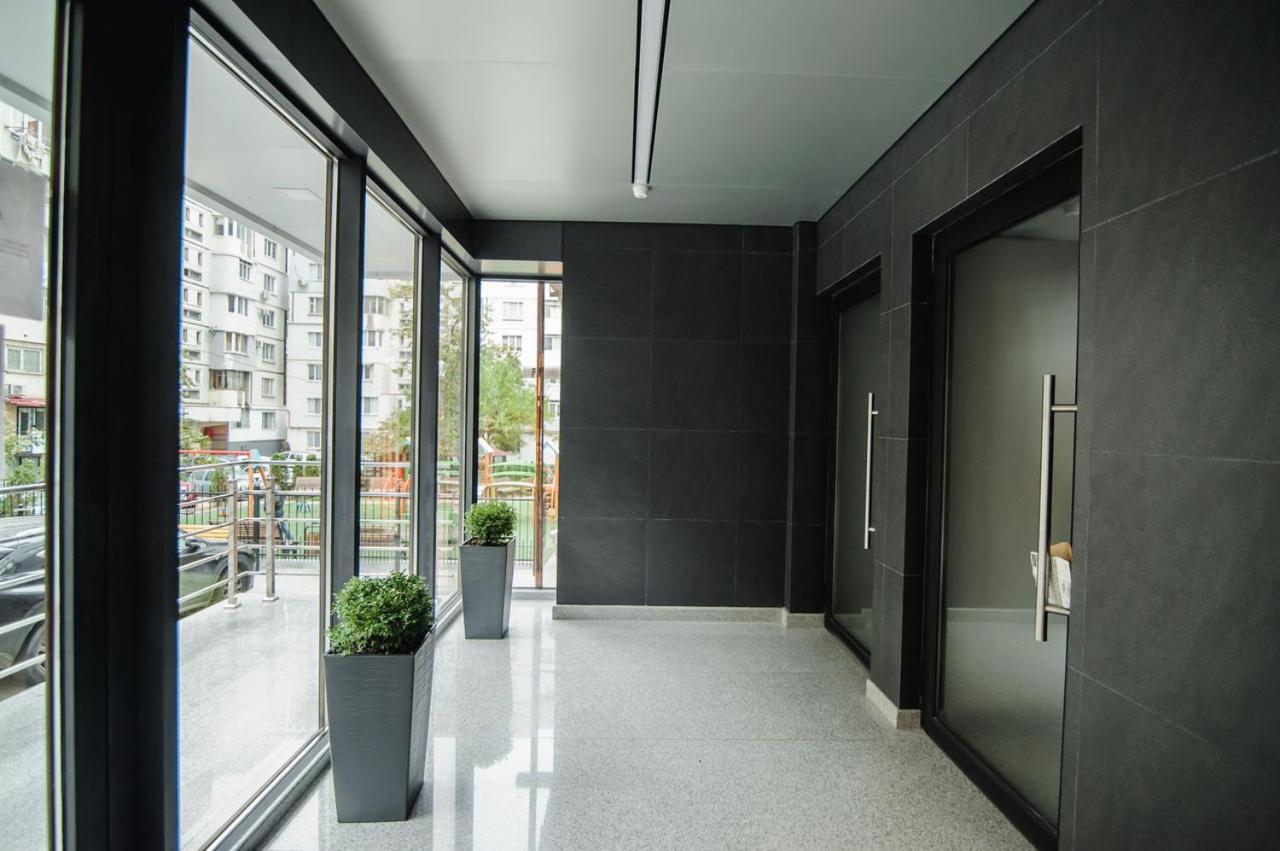 Double Skyhouse Exclusive Apartments Кишинев Екстериор снимка