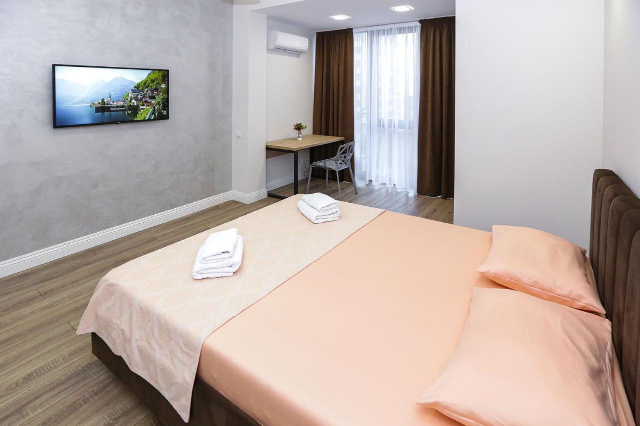 Double Skyhouse Exclusive Apartments Кишинев Екстериор снимка