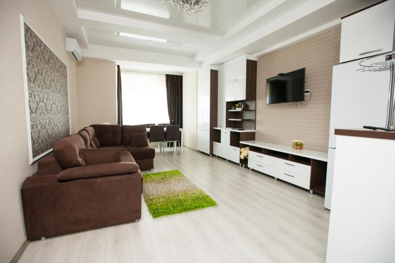 Double Skyhouse Exclusive Apartments Кишинев Екстериор снимка